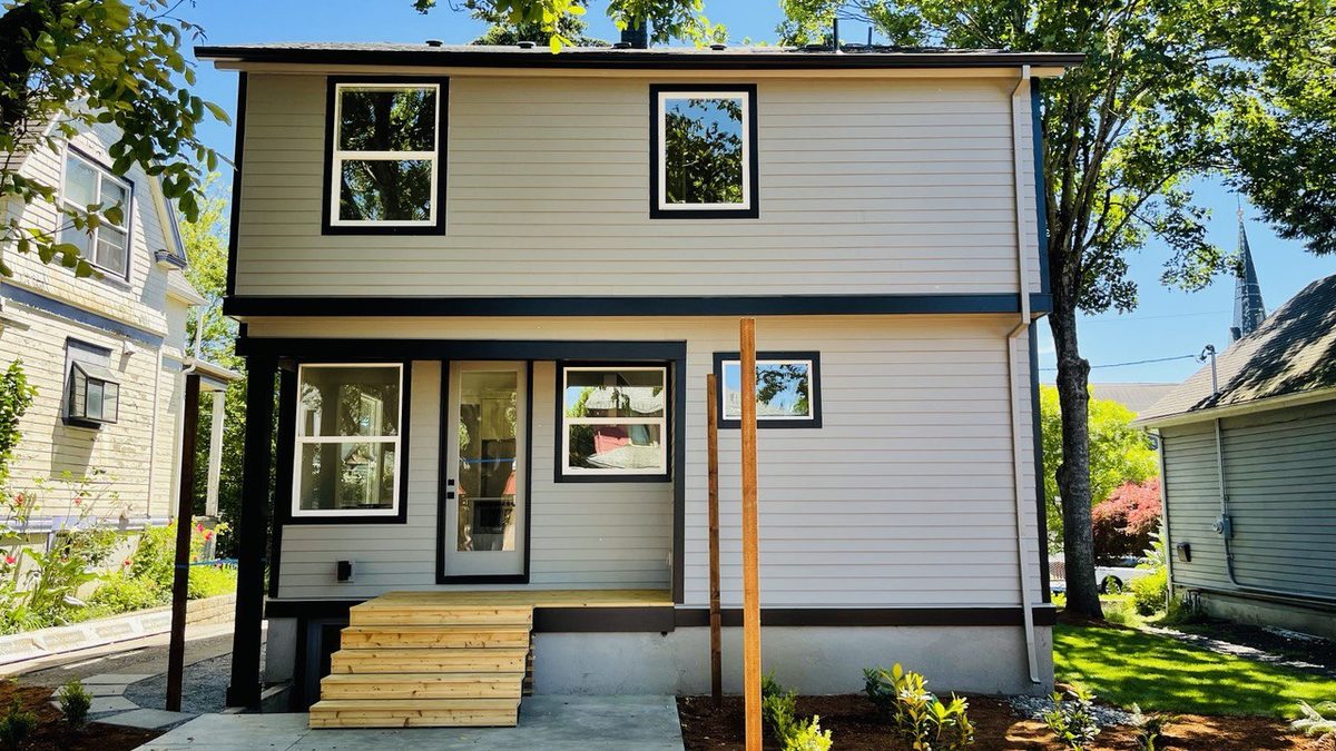 Siding work by WIfPros